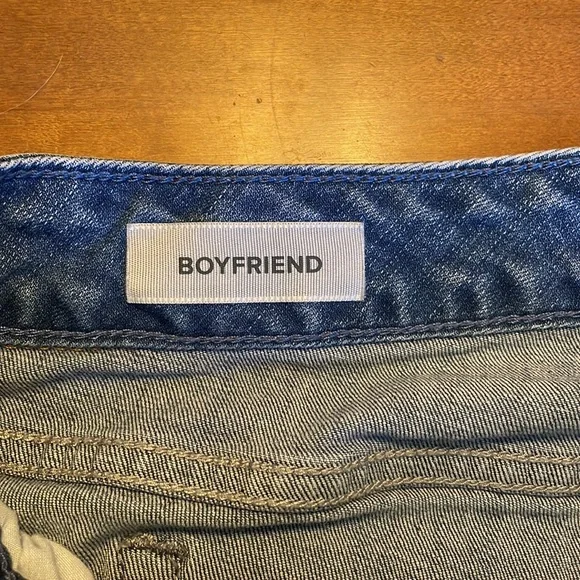 Torrid Floral Embroidered Boyfriend Cut Ripped Women’s Jeans, Size 18 - Picture 6 of 6